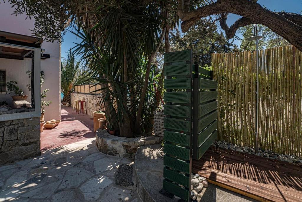Sea And Sun Metaxy Mas, Brand-New, Beachfront ! Chania  Exterior photo